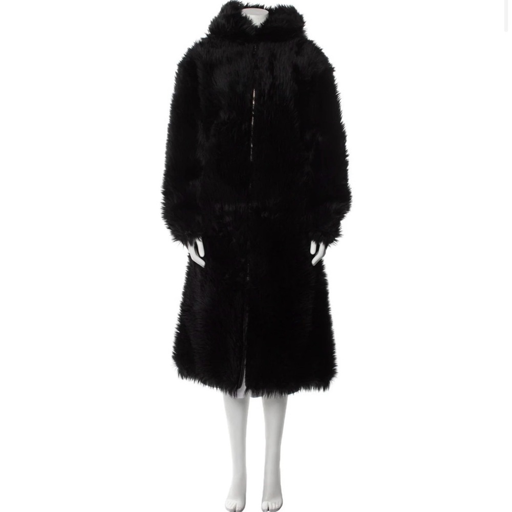 MIU MIU NWT Elegant Black Faux Fur Coat